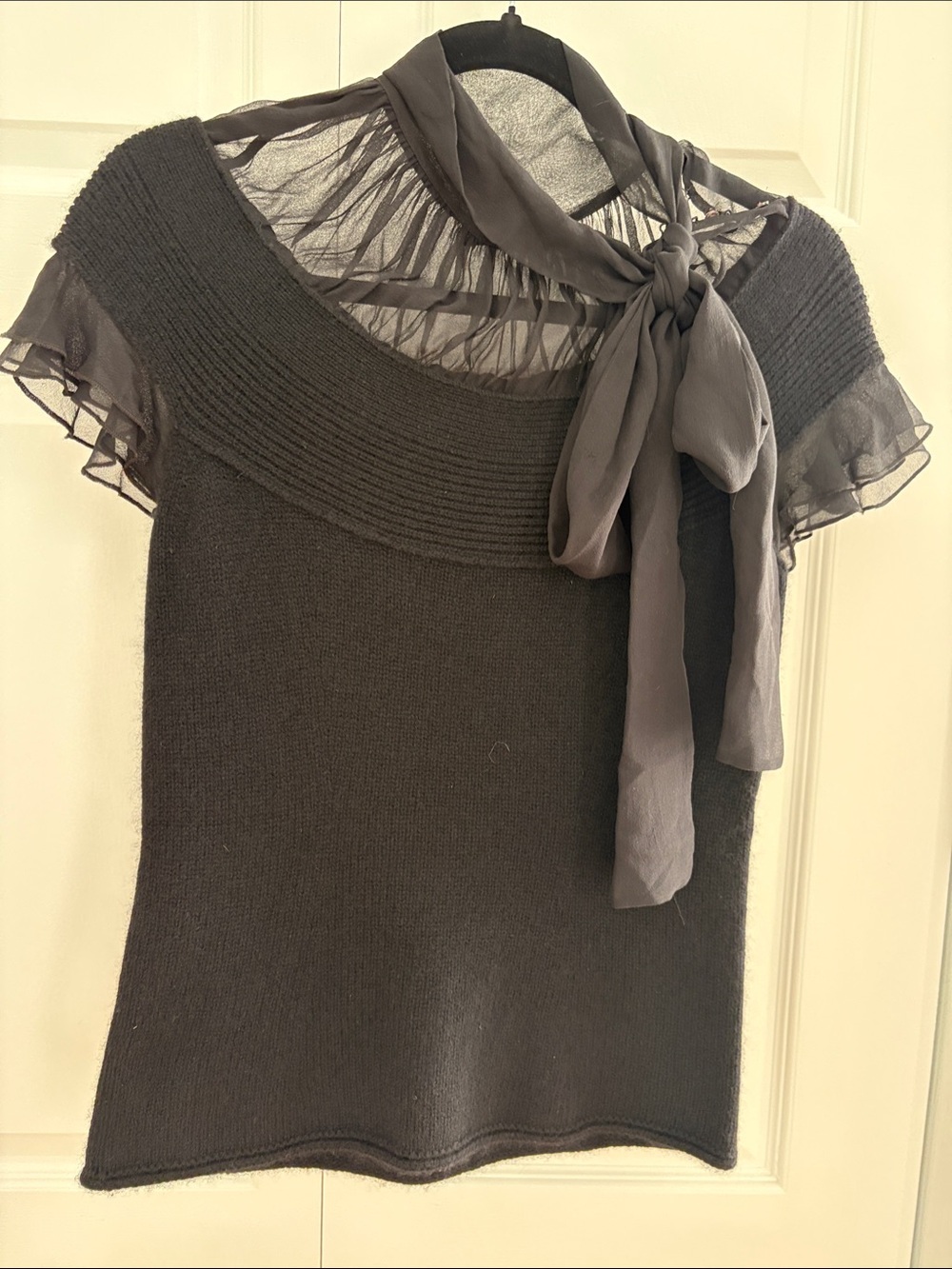 Marc Cain short sleeve cashmere and silk Tie-Neck Knit Top in Black